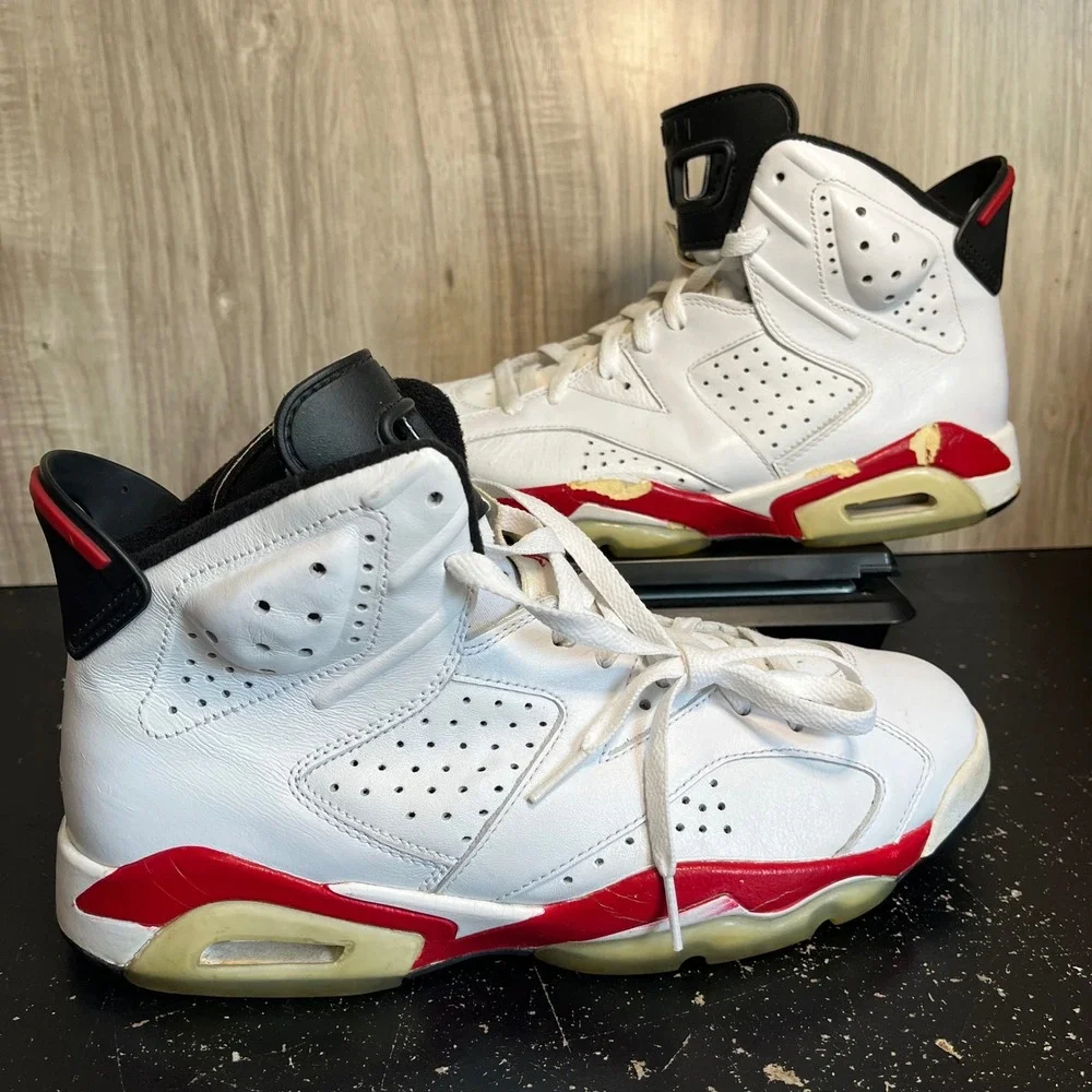 Size 10 - Air Jordan 6 Retro Bulls Varsity Red 384664-102 (read)